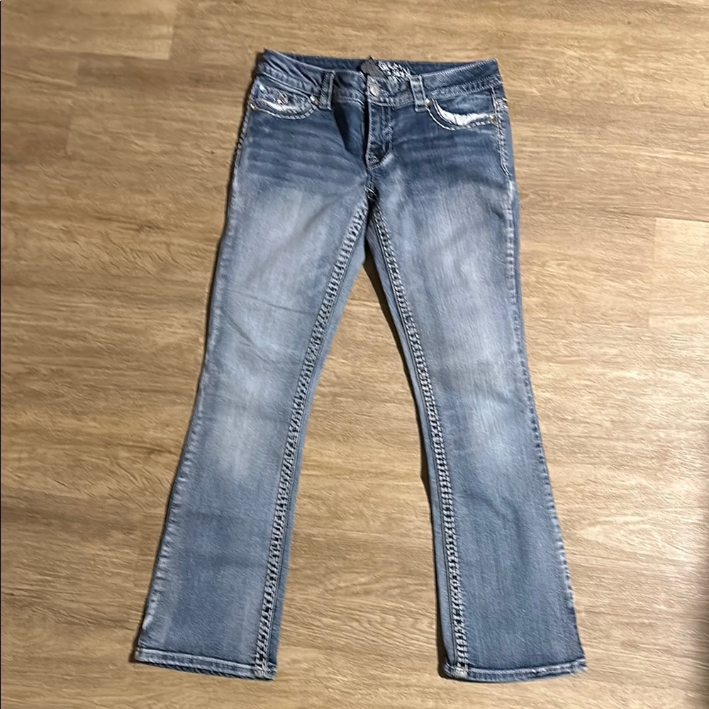 Paisley Sky Blue Boot Cut Jeans with Embroidery and Distressed Details. Size 6 - Picture 13 of 13
